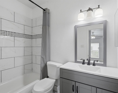 811 Threadneedle Street - Photo Thumbnail 8