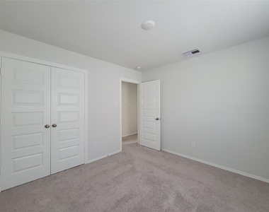 23330 Kinsfolk - Photo Thumbnail 33