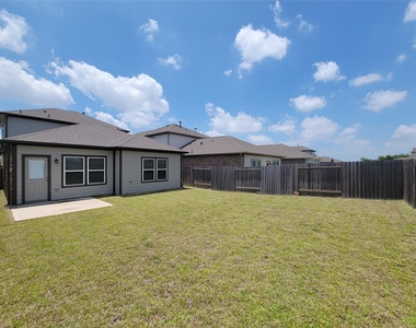 23330 Kinsfolk - Photo Thumbnail 37