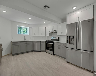 252 Mabel - Photo Thumbnail 40
