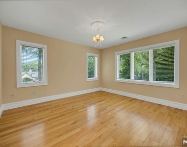 252 Mabel - Photo Thumbnail 36