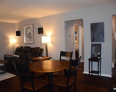 65 Regency - Photo Thumbnail 3