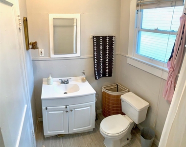 532 Cortlandt Street - Photo Thumbnail 6