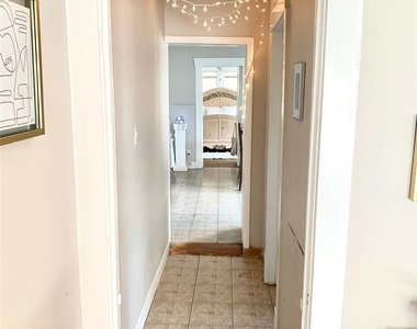532 Cortlandt Street - Photo Thumbnail 9