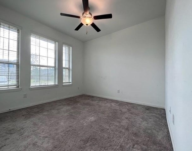 4826 Albany Ridge Lane - Photo Thumbnail 29