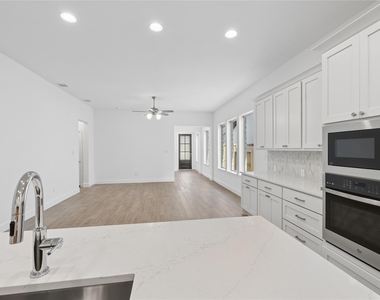29934 Stony Forest Drive - Photo Thumbnail 10