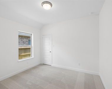 29934 Stony Forest Drive - Photo Thumbnail 17