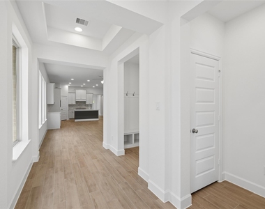 29934 Stony Forest Drive - Photo Thumbnail 3