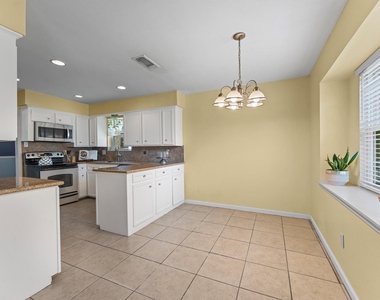 427 Whitecap Drive - Photo Thumbnail 5