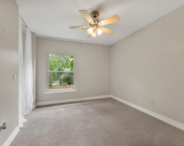 27 W Stony Bridge Court - Photo Thumbnail 18