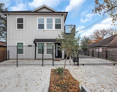 3625 Lydia Street - Photo Thumbnail 2