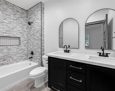 3625 Lydia Street - Photo Thumbnail 8
