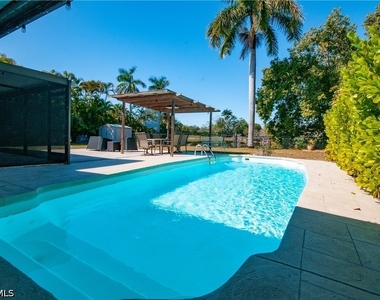 54 Liberty Lane - Photo Thumbnail 24