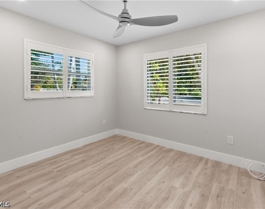 54 Liberty Lane - Photo Thumbnail 14