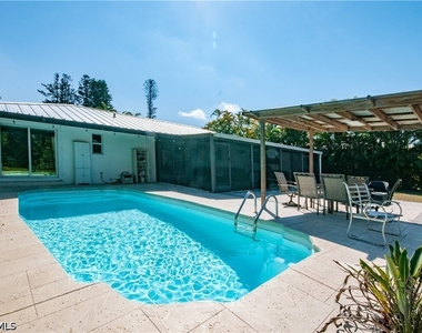 54 Liberty Lane - Photo Thumbnail 23