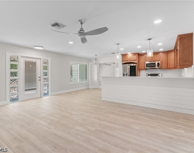 54 Liberty Lane - Photo Thumbnail 6