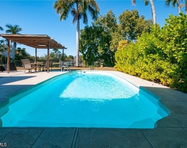 54 Liberty Lane - Photo Thumbnail 25