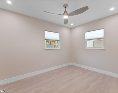 2685 Van Buren Avenue - Photo Thumbnail 11