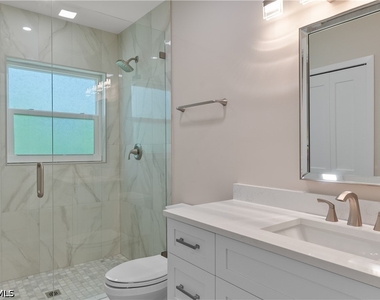 2685 Van Buren Avenue - Photo Thumbnail 10