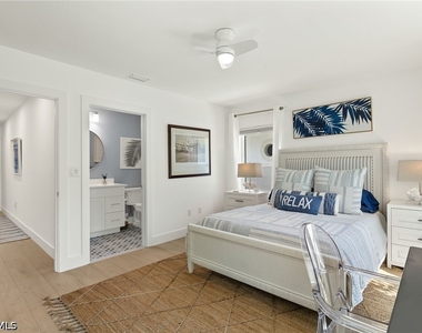 1060 6th Street S - Photo Thumbnail 9