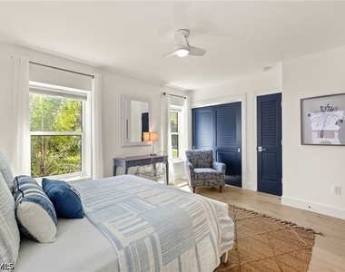 1060 6th Street S - Photo Thumbnail 8