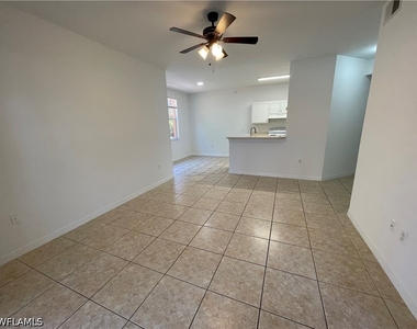 7915 Preserve Circle - Photo Thumbnail 3