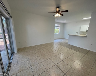 7915 Preserve Circle - Photo Thumbnail 4