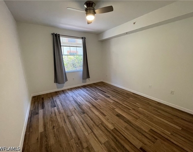7915 Preserve Circle - Photo Thumbnail 16
