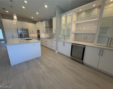 7080 Timberland Circle - Photo Thumbnail 11
