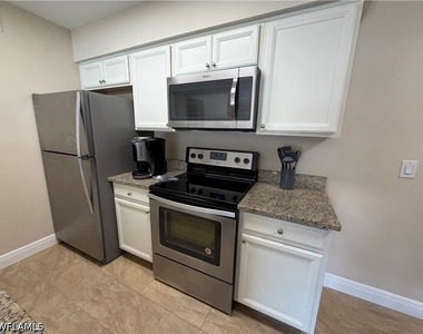 5327 Summerlin Road - Photo Thumbnail 10
