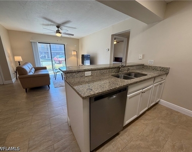 5327 Summerlin Road - Photo Thumbnail 9