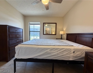 5327 Summerlin Road - Photo Thumbnail 14