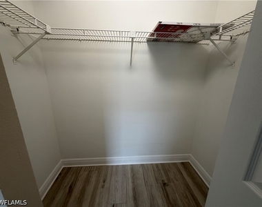 5315 Summerlin Road - Photo Thumbnail 12
