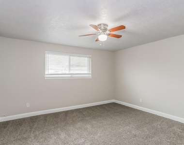 10819 Sagewind Drive - Photo Thumbnail 5