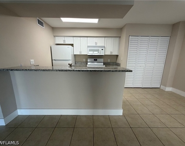 5317 Summerlin Road - Photo Thumbnail 3
