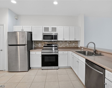 15995 Caldera Lane - Photo Thumbnail 9