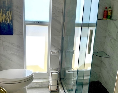 306 Palm Drive - Photo Thumbnail 9