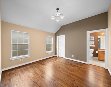 2927 Clinton Drive - Photo Thumbnail 12