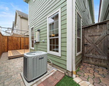 2927 Clinton Drive - Photo Thumbnail 18