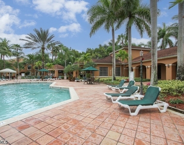 1205 Wildwood Lakes Boulevard - Photo Thumbnail 2