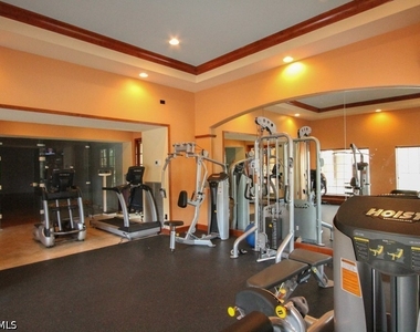 1205 Wildwood Lakes Boulevard - Photo Thumbnail 3
