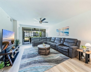 6914 Satinleaf Road N - Photo Thumbnail 1