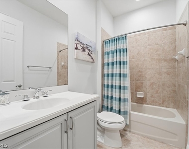 7842 Hawthorne Drive - Photo Thumbnail 25