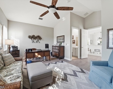 7842 Hawthorne Drive - Photo Thumbnail 27