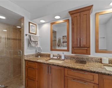2516 Orchid Bay Drive - Photo Thumbnail 12