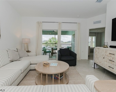 5433 Double Eagle Circle - Photo Thumbnail 3