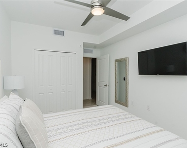 5749 Double Eagle Circle - Photo Thumbnail 14