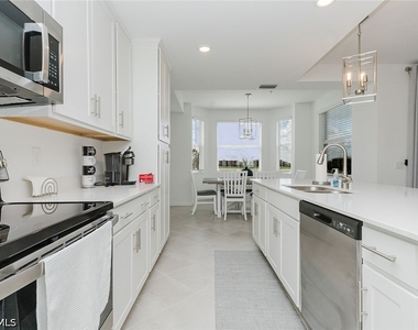 5749 Double Eagle Circle - Photo Thumbnail 4
