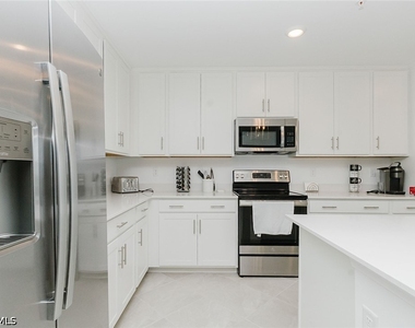 5749 Double Eagle Circle - Photo Thumbnail 5