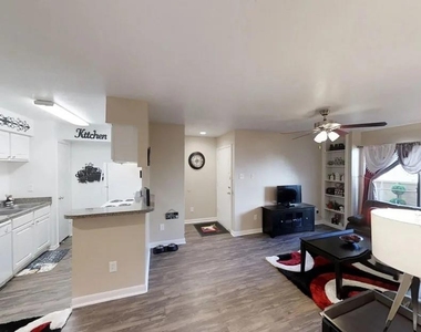 515 S Bender Avenue - Photo Thumbnail 7
